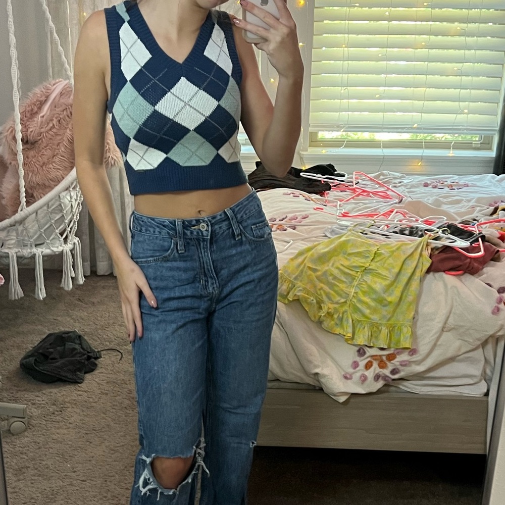 hollister sweater vest